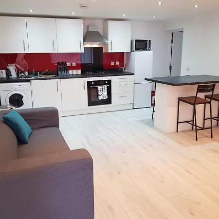 Central Windsor 2 Bedroom Flat With Free Parking Zewnętrze zdjęcie