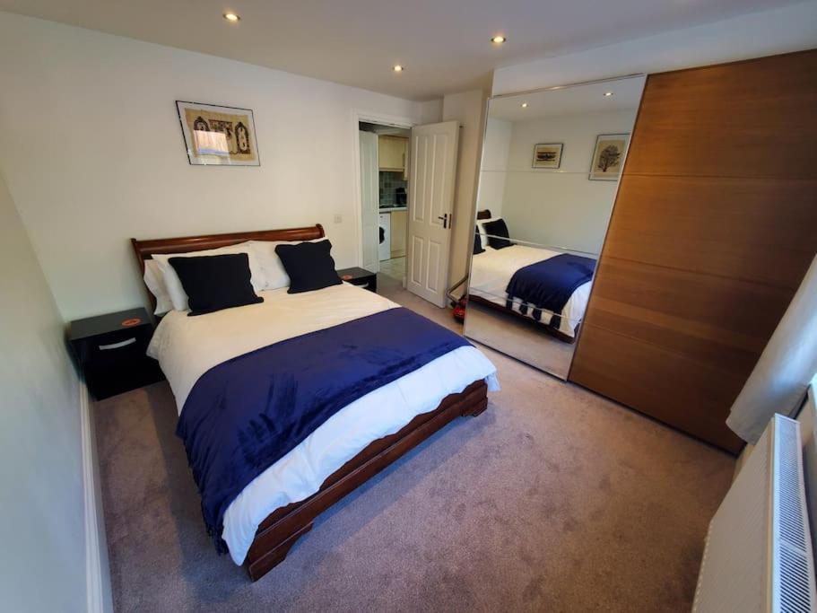 Central Windsor 2 Bedroom Flat With Free Parking Zewnętrze zdjęcie