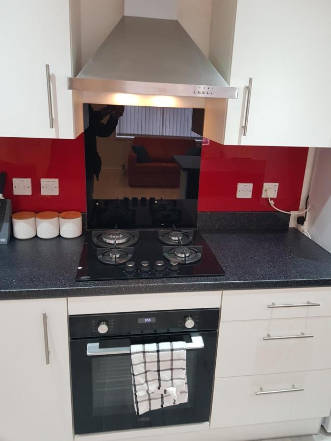 Central Windsor 2 Bedroom Flat With Free Parking Zewnętrze zdjęcie