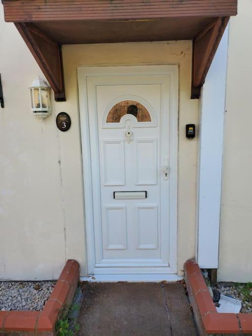 Central Windsor 2 Bedroom Flat With Free Parking Zewnętrze zdjęcie